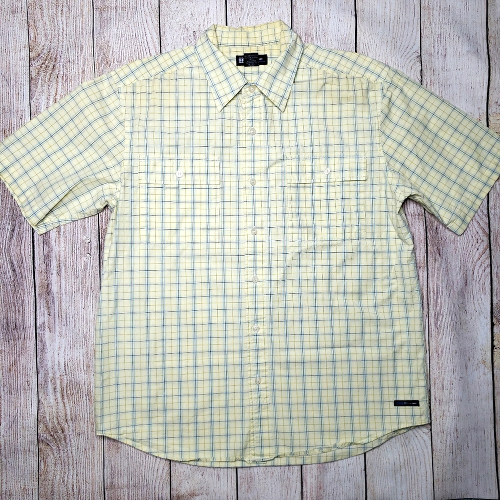 Trans one Men's Short Sleeved Button Down M